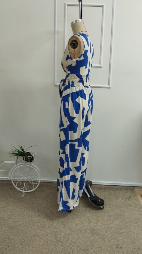 Women's Sleeveless Wrap-Neck Belted Wide-Leg Jumpsuit with Abstract Print - Janes - by Peralane - photo 6