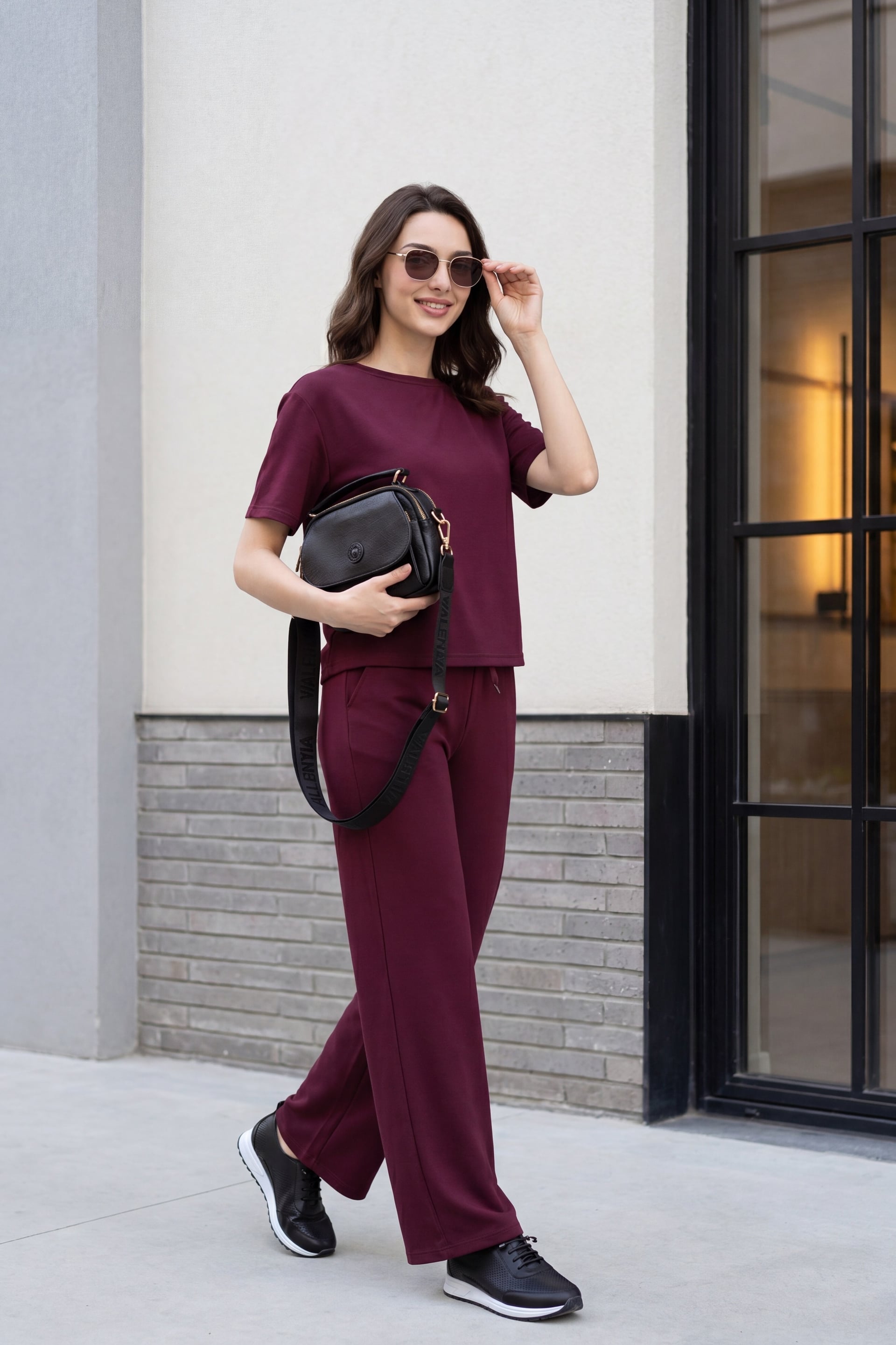 Burgundy Two-Piece Set with Crew Neck T-Shirt and Drawstring Wide-Leg Trousers - Podyumplus - by Peralane