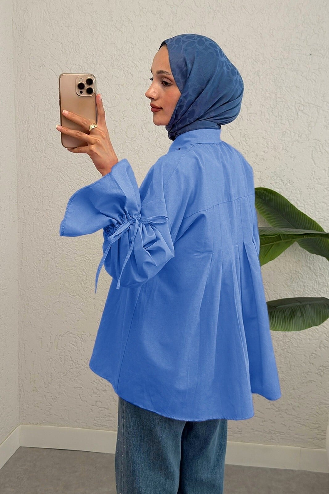 Indigo Long-Sleeved Blouse with Ruched Sleeves and Pleated Back - Podyumplus - by Peralane - photo 4
