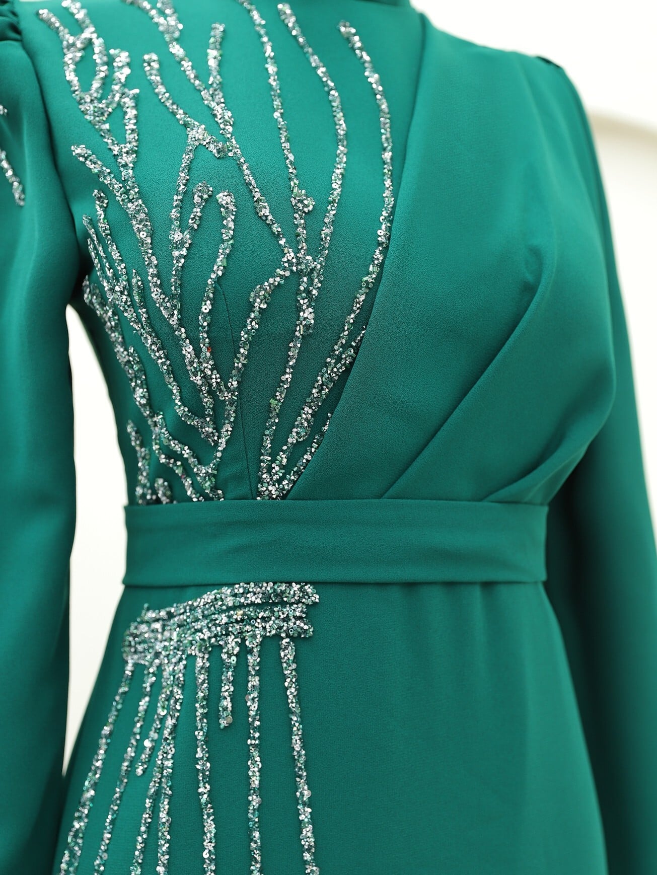 Emerald Green Crepe Evening Dress with Stone Embellished Shoulders and Belt - Podyumplus - by Peralane - photo 4