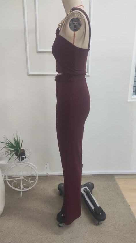 Women's Chain Strap Crop Top and Trousers Two-Piece Set in Burgundy - Janes - by Peralane - photo 7