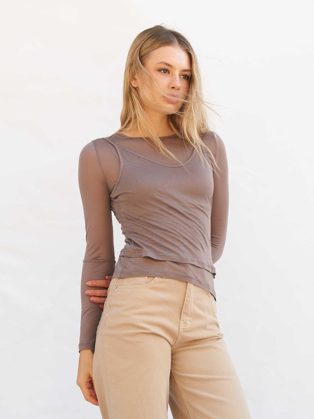 Long-Sleeved Ruched Blouse with Overlay Detail - Lefon - by Peralane