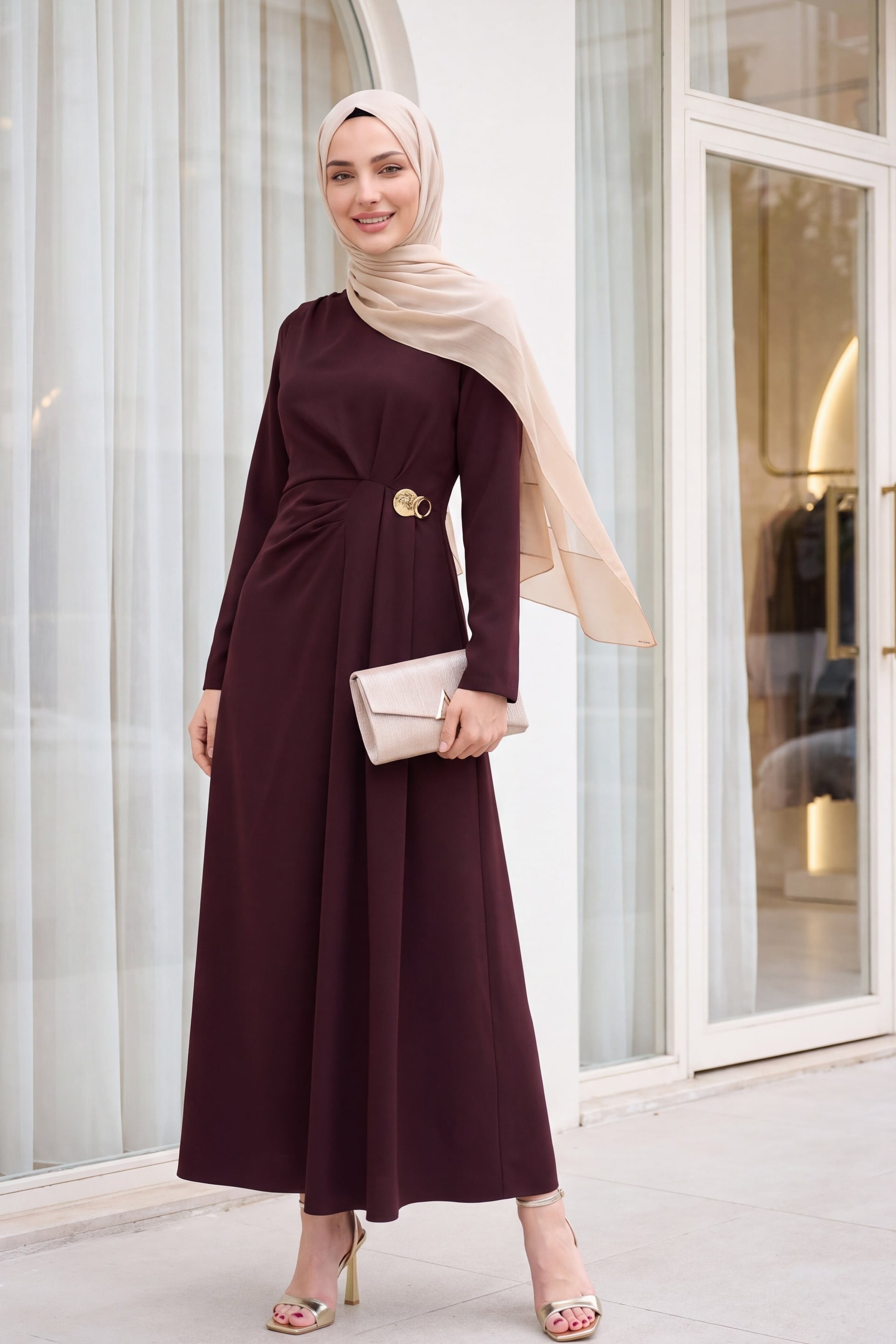 Maroon Double Crepe Dress with Pleated Shoulder and Brooch Detail - Podyumplus - by Peralane - photo 4