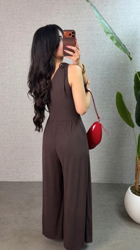 Women's One-Shoulder Wide-Leg Long Jumpsuit with Tie Detail - Janes - by Peralane - photo 3