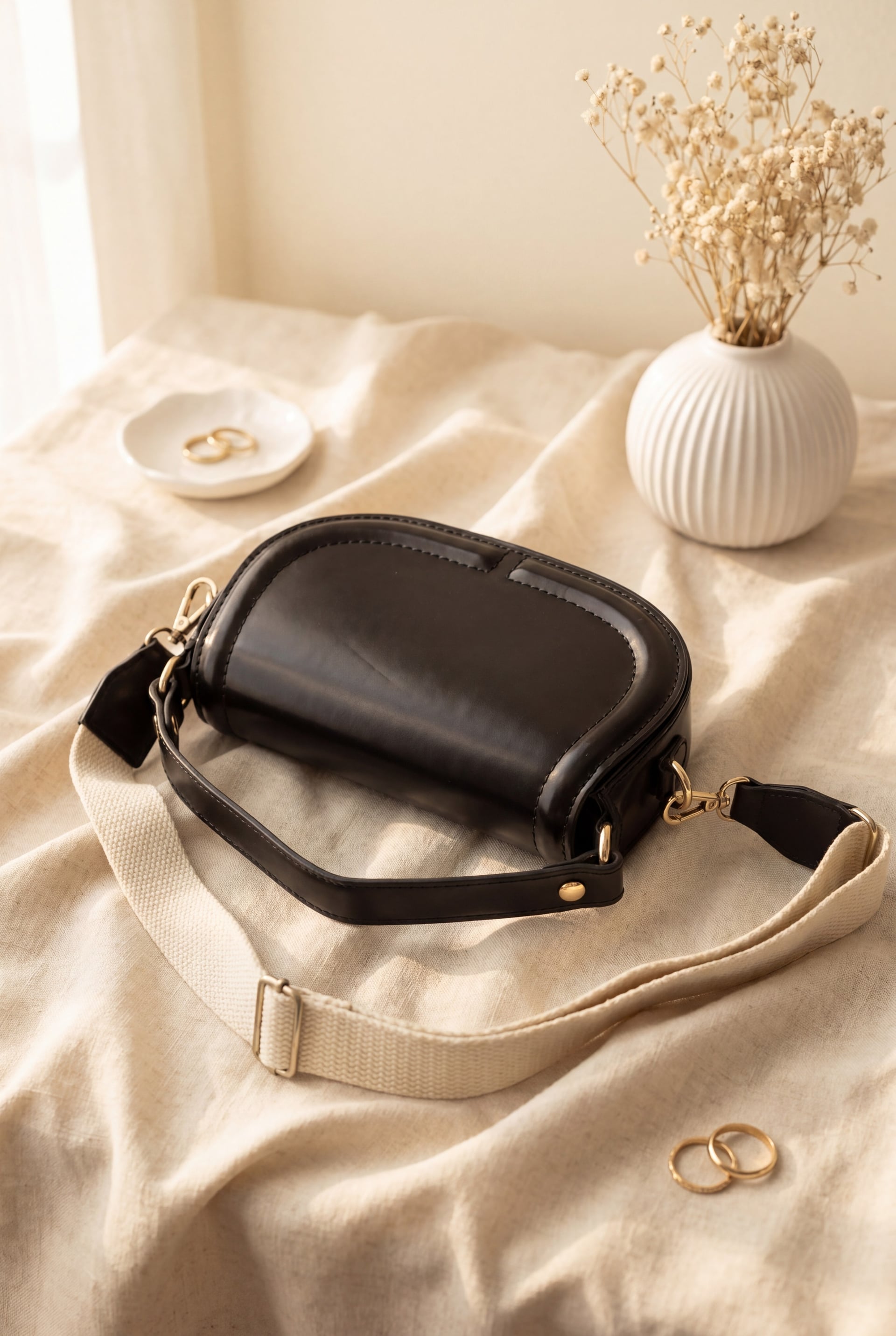 Black Women's Shoulder Bag with Snap Closure and Woven Strap - Podyumplus - by Peralane - photo 2