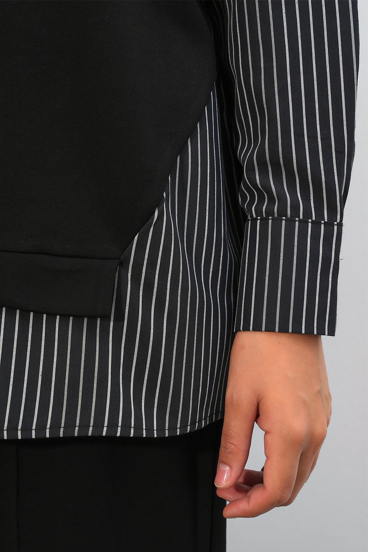 Women's Striped Woven Two-Piece Set - Black - Bigdart - by Peralane - photo 4