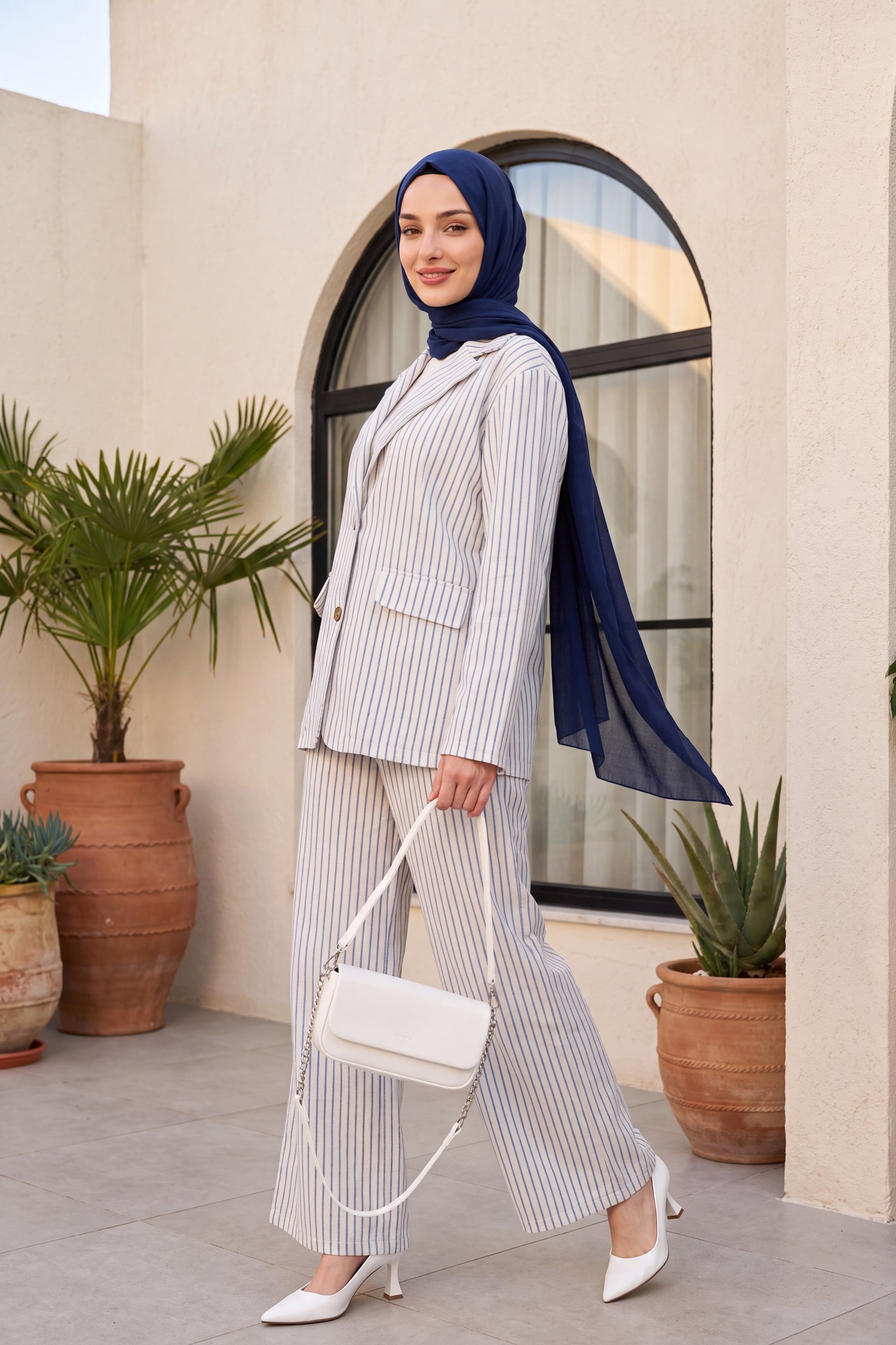 Women's Linen Look Blazer and Wide-Leg Trousers Co-ord Set in Blue Stripes - Podyumplus - by Peralane - photo 3