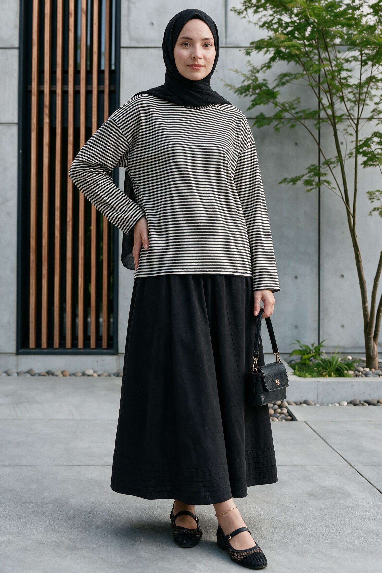 Striped Viscose Sweatshirt with Crew Neck - Black - Podyumplus - by Peralane - photo 4