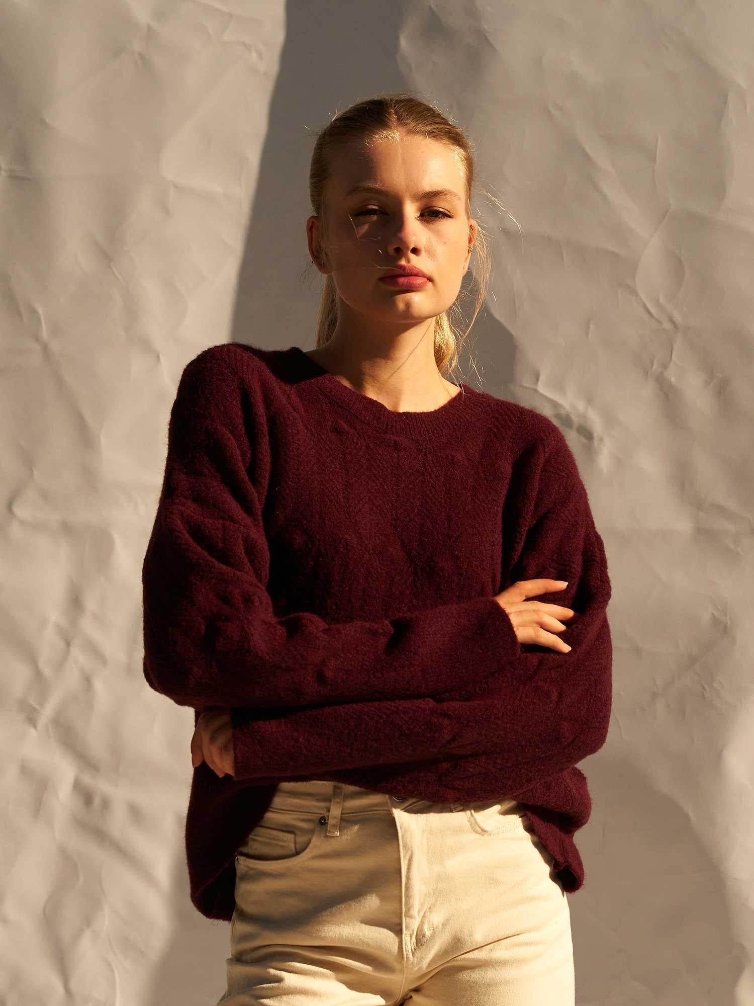 Burgundy Oversize Crew Neck Knit Sweater for Women - Lefon - by Peralane - photo 8