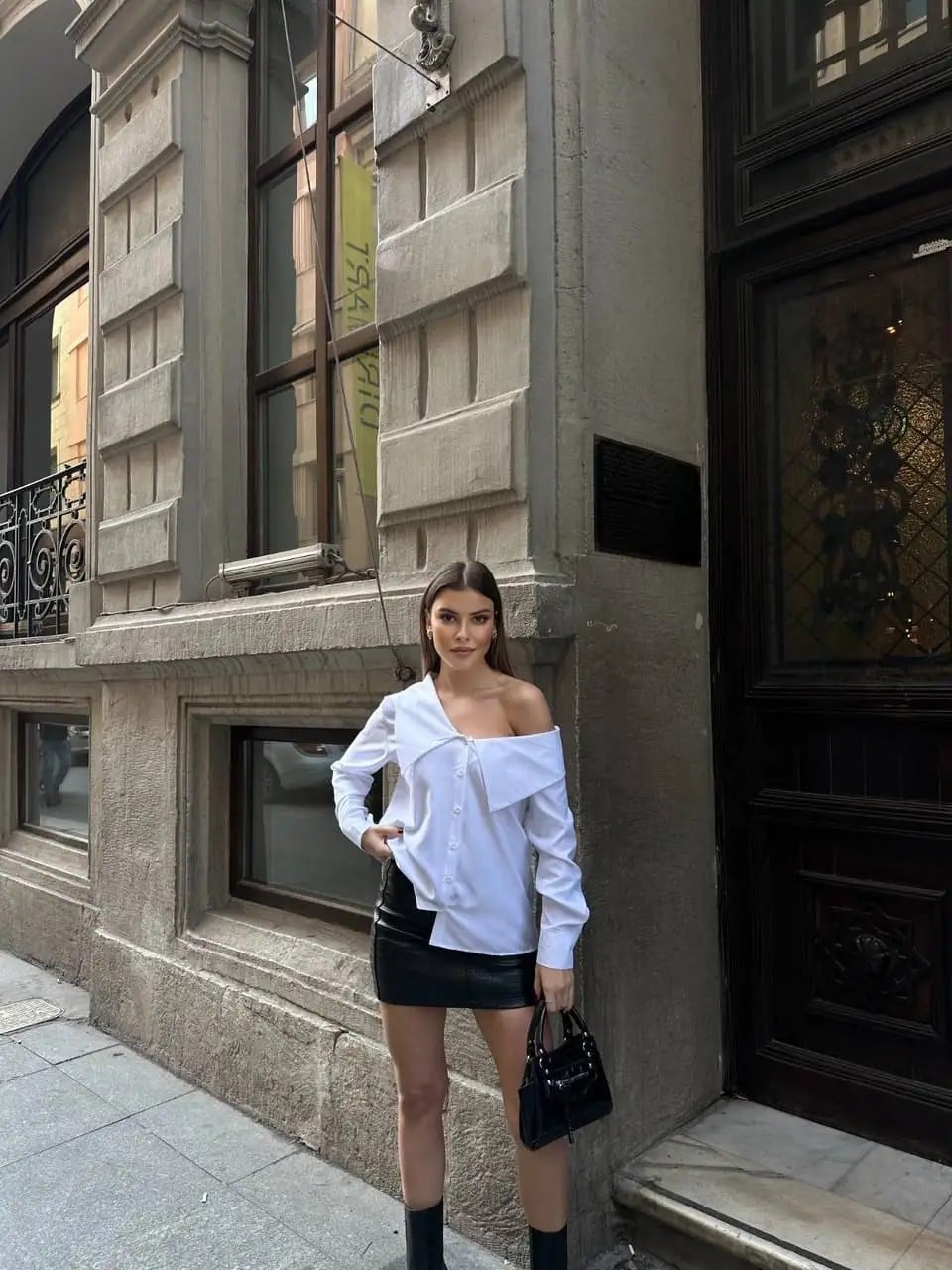 White Off-Shoulder Collar Blouse - My Bee - by Peralane - photo 2