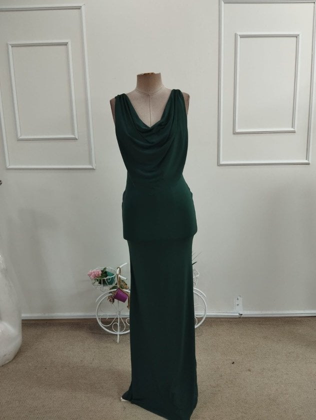 Women's Sleeveless Cowl Neck Long Sandy Dress in Green - Janes - by Peralane - photo 4