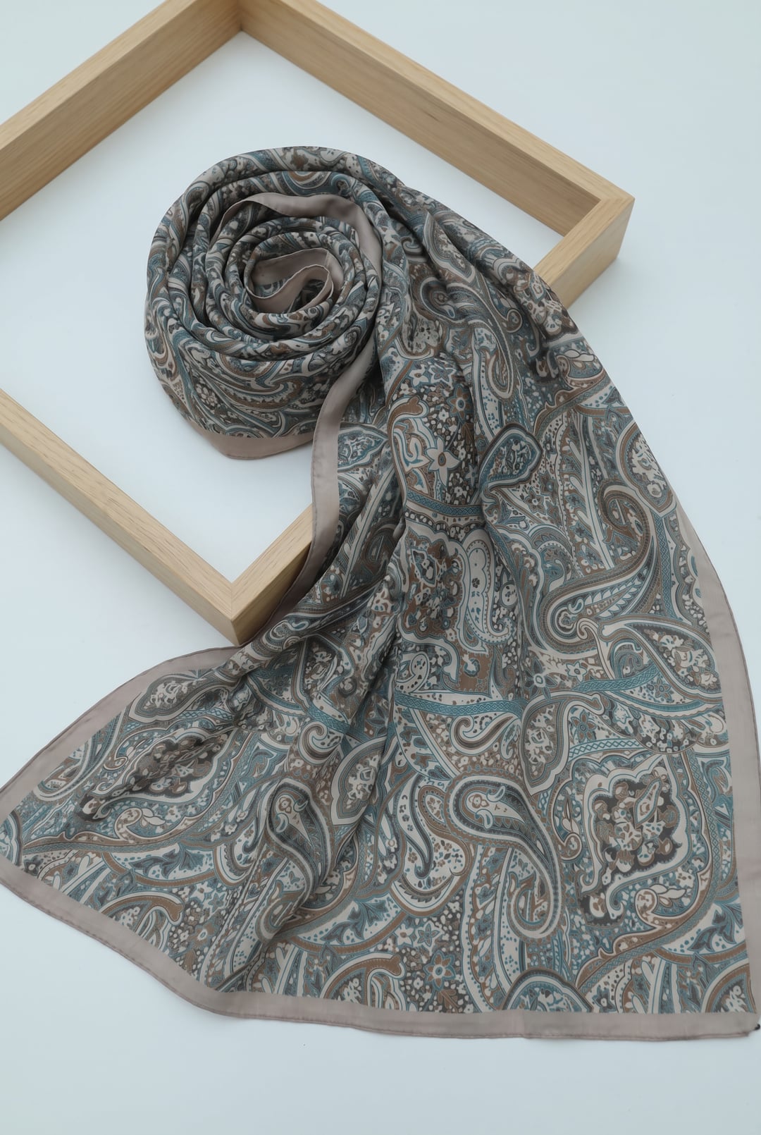 Traditional Floral Print Cotton Shawl - Light Beige - Podyumplus - by Peralane