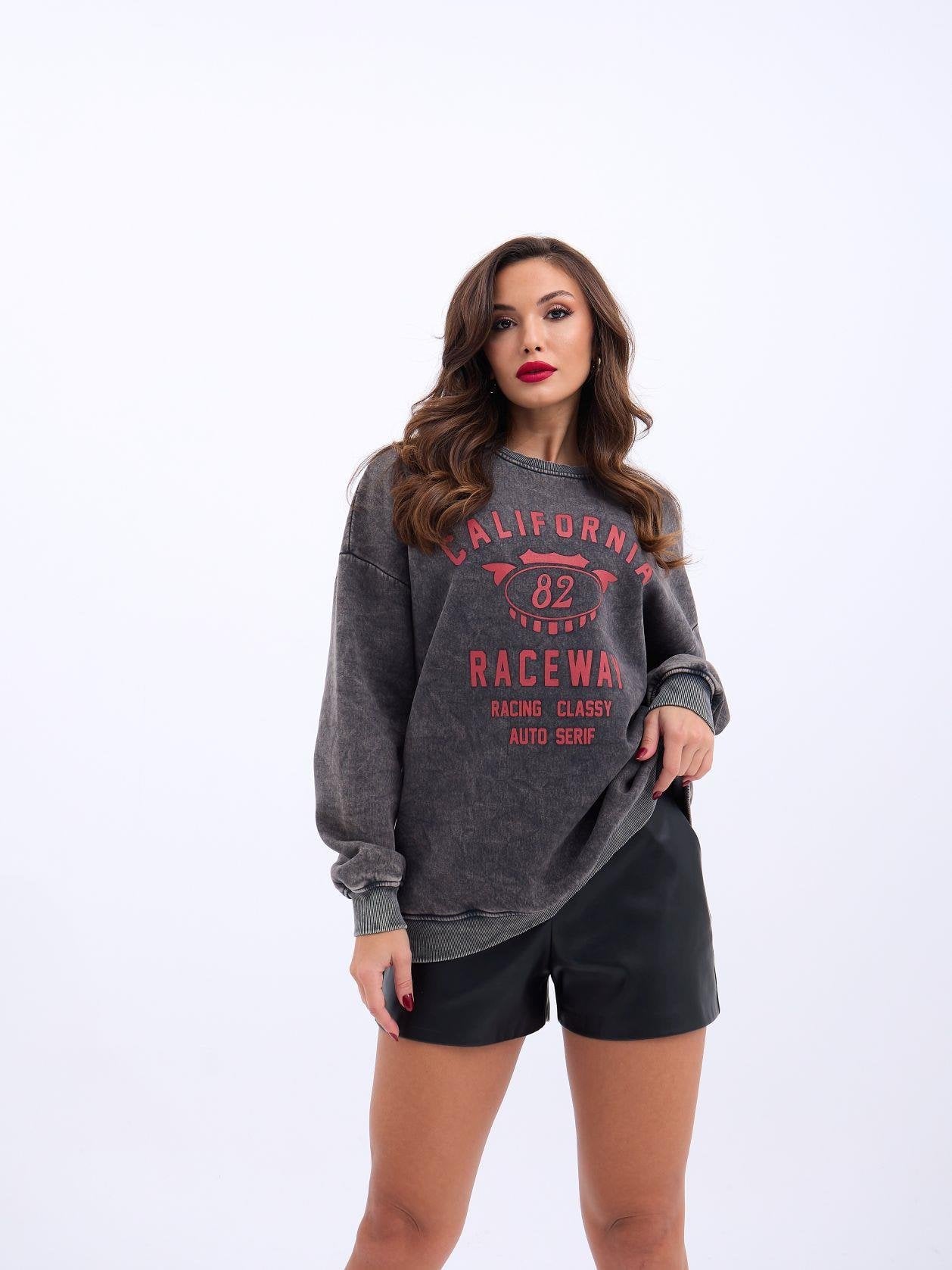 Women's Washed-Effect Graphic Sweatshirt - Dark Grey (Fume) - Fame - by Peralane - photo 4