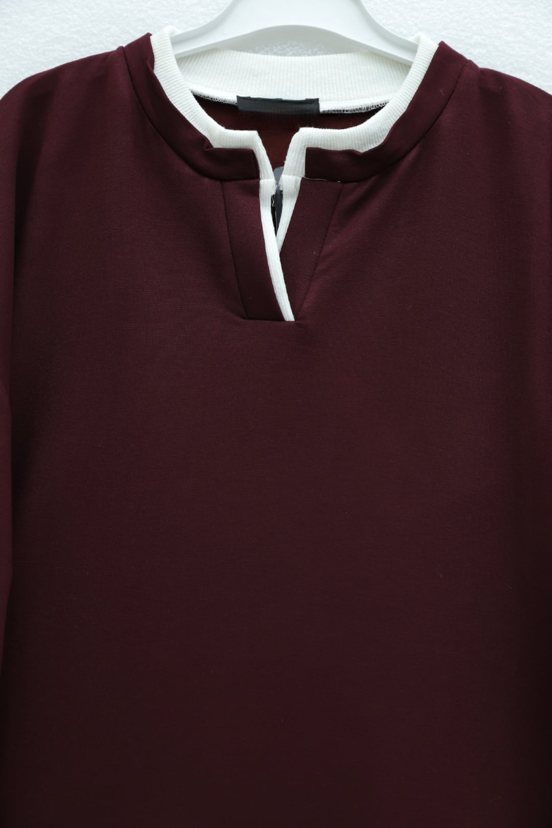 V-Neck Double Layer 2-Thread Knit Blouse - Burgundy - Podyumplus - by Peralane - photo 5