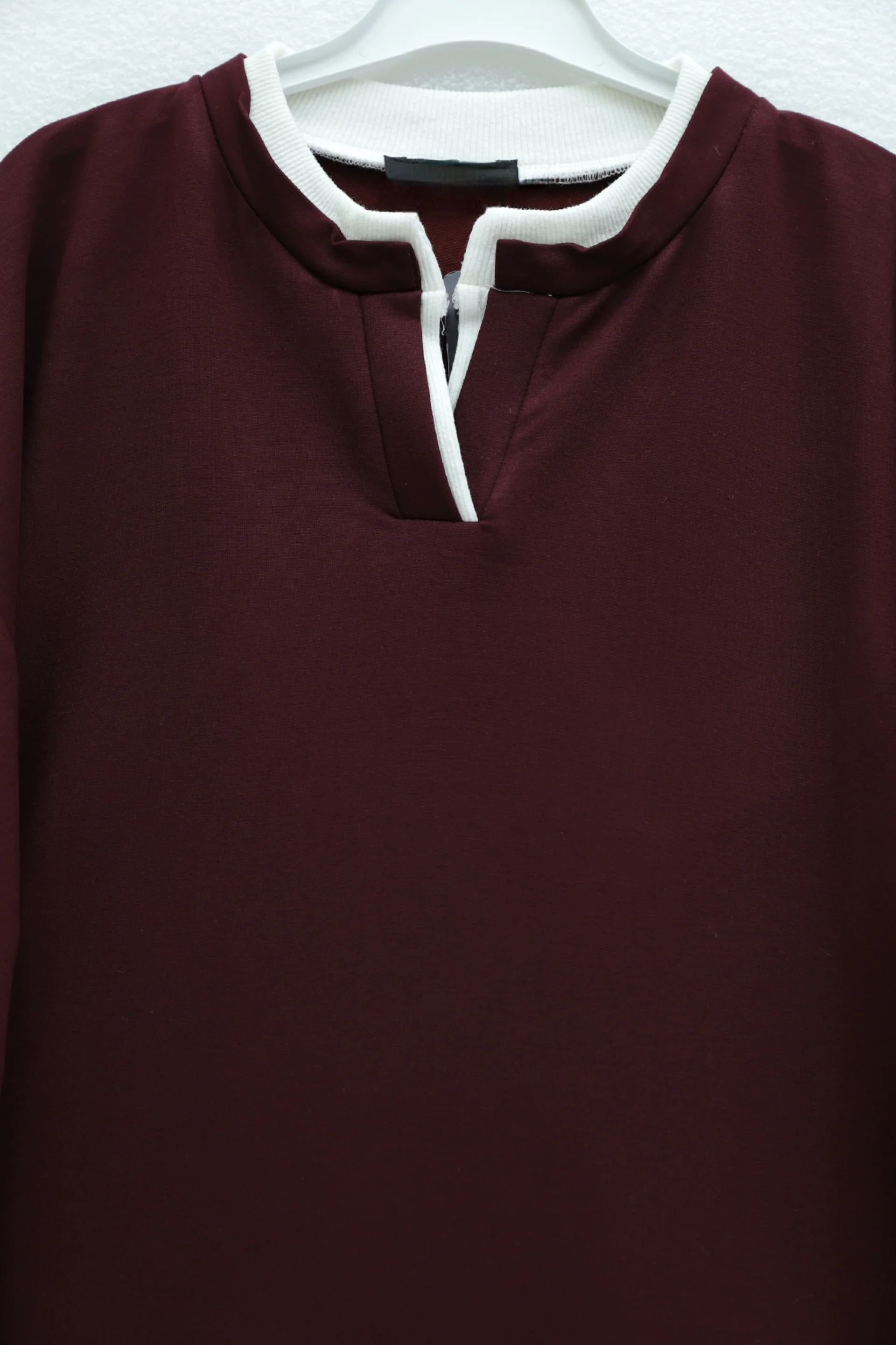 V-Neck Double Layer 2-Thread Knit Blouse - Burgundy - Podyumplus - by Peralane - photo 5