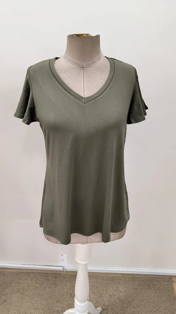 Women's Short-Sleeve V-Neck Viscose Blouse - Janes - by Peralane - photo 4