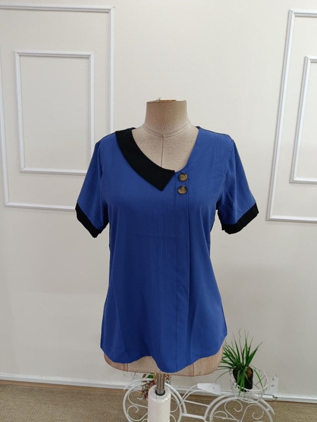 Women's Short Sleeve Asymmetric Collar Buttoned Blouse - Janes - by Peralane - photo 5