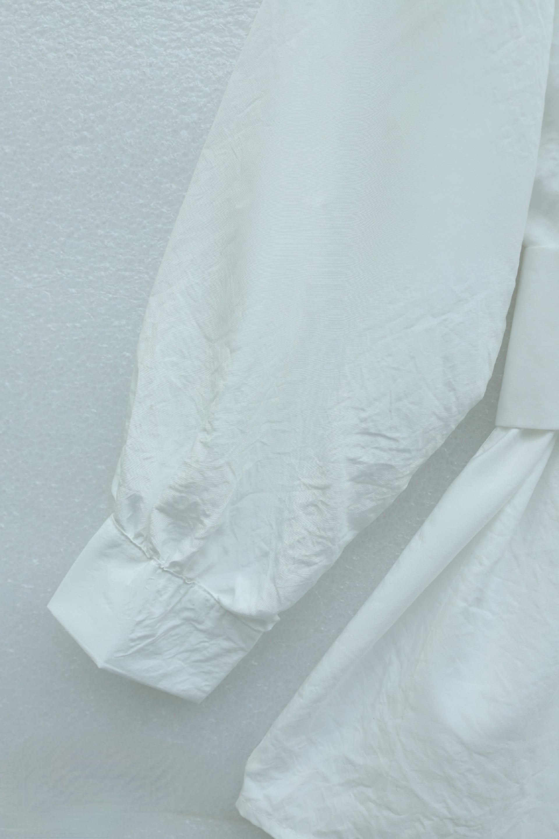 White Double Buckle Belted Button-Front Cupra Blouse - Podyumplus - by Peralane - photo 6