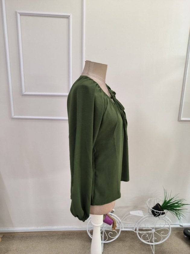 Women's Long Sleeve V-Neck Tie-Front Blouse - Olive Green - Janes - by Peralane - photo 5
