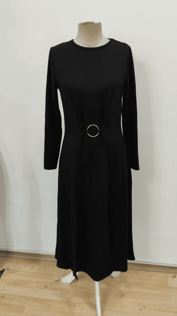 Women's Long-Sleeved Black Midi Dress with Round Neckline and Gold Ring Detail - Janes - by Peralane - photo 5