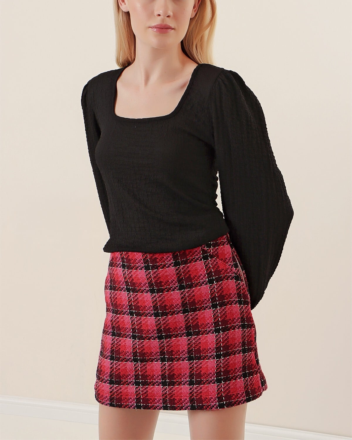 Long-Sleeved Black Blouse with Square Neckline and Puff Sleeves - Bigdart - by Peralane - photo 2