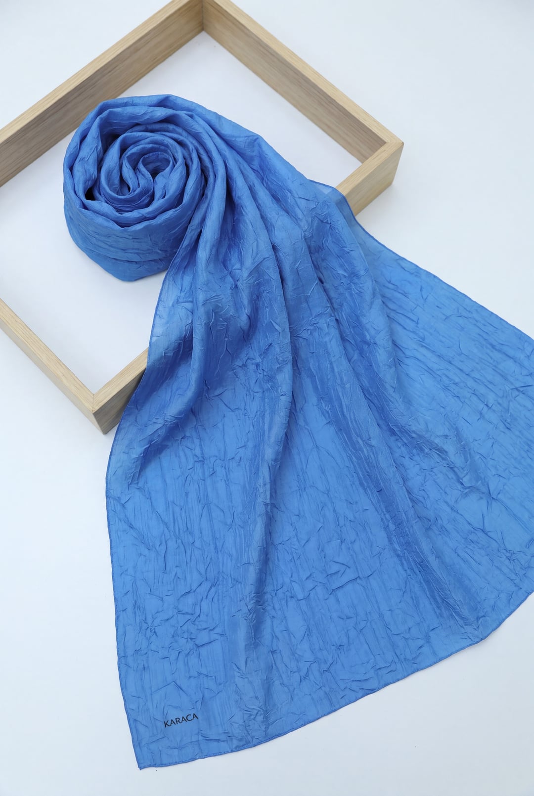 Jacquard Crinkle Crash Shawl - Blue - Podyumplus - by Peralane