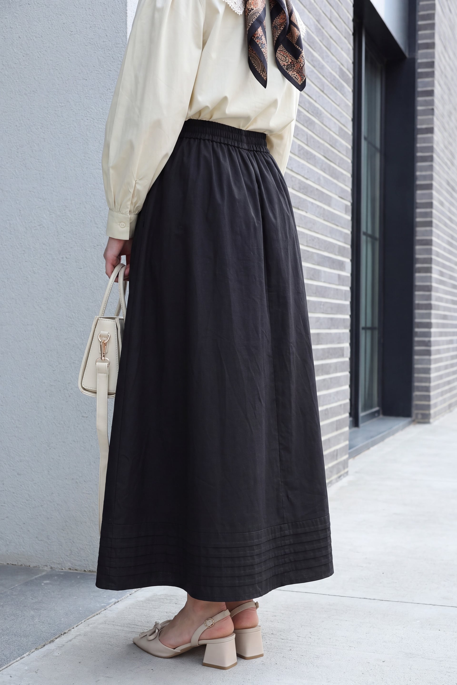 Elasticated Waist Skirt with Pockets and Stitch Details - Black - Podyumplus - by Peralane - photo 2