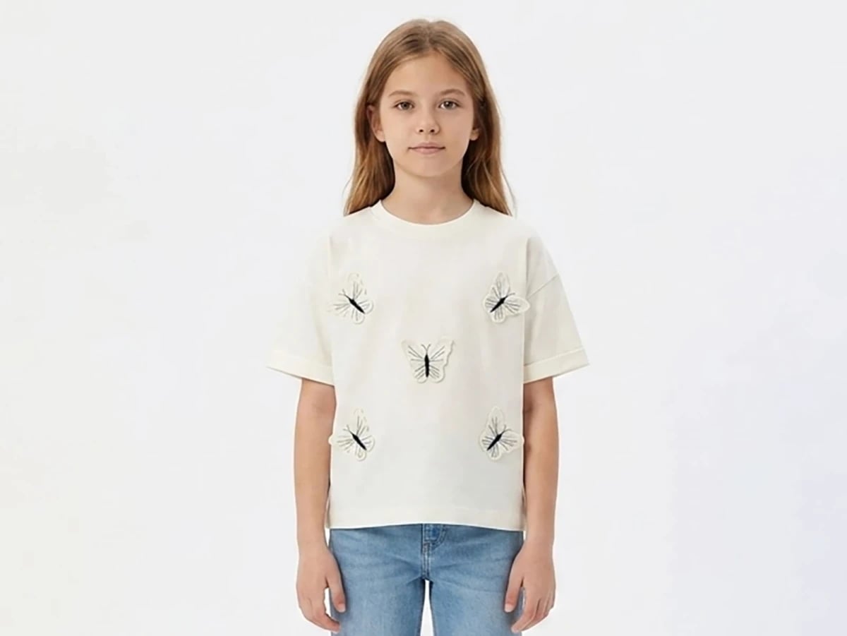 Butterfly Embroidered Girls' T-Shirt in Off-White - ÖZ Bebe - by Peralane