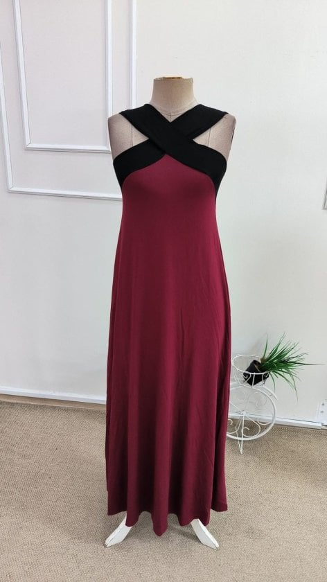 Women's Two-Tone Long Viscose Maxi Dress with Front Cross Detail - Janes - by Peralane - photo 4
