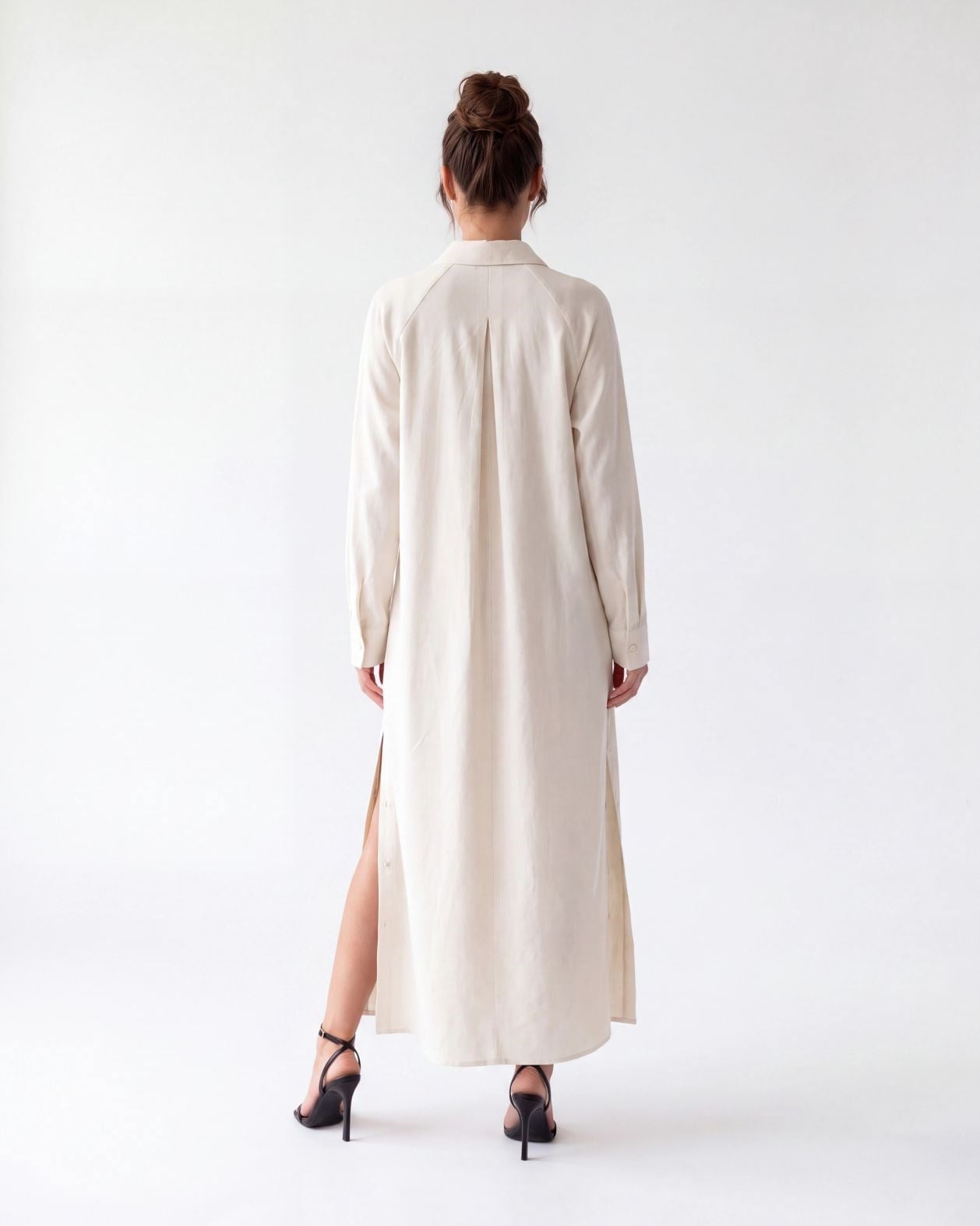 Long Sleeve Collared Dress in Light Cream - Fame - by Peralane - photo 3