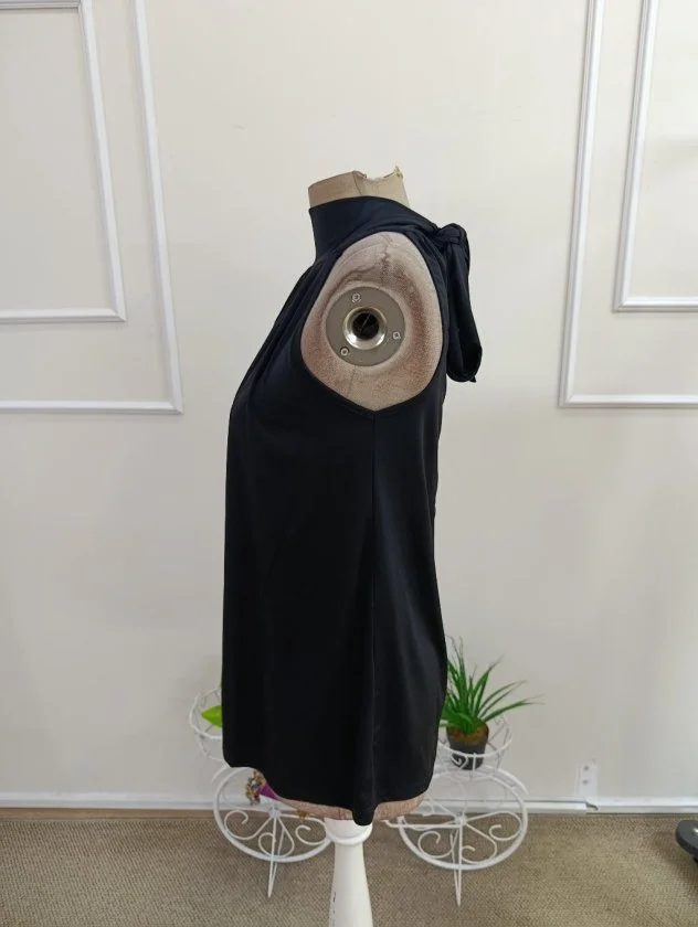 Women's Black Sleeveless Mock-Neck Blouse with Halter Tie - Janes - by Peralane - photo 6