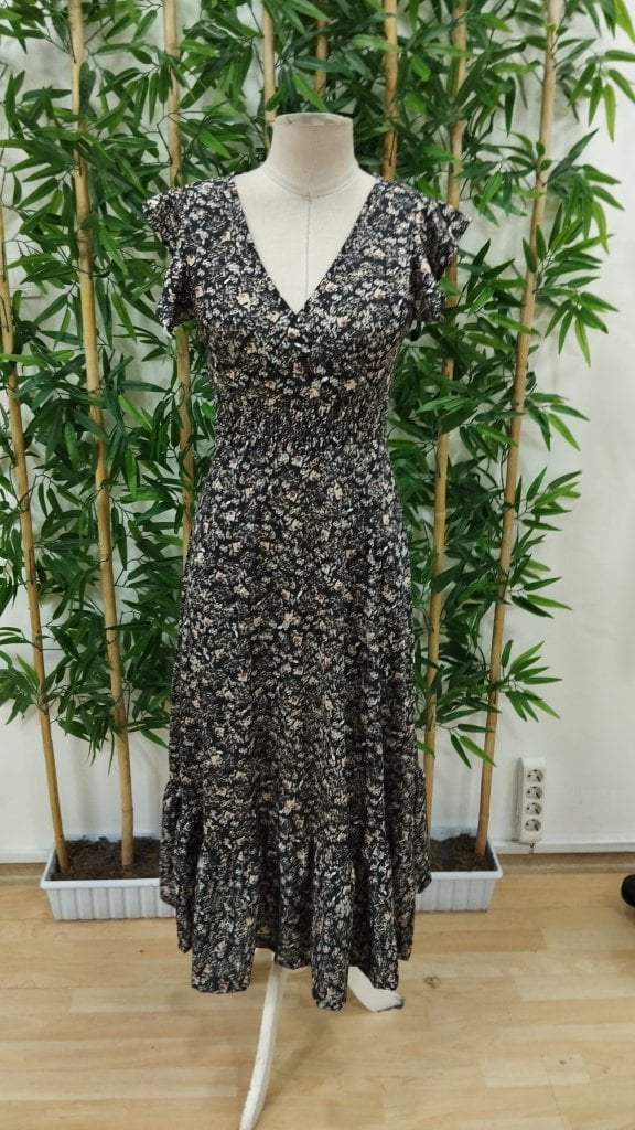 Women's Short-Sleeve V-Neck Floral Midi Dress with Smocked Waist - Janes - by Peralane - photo 6