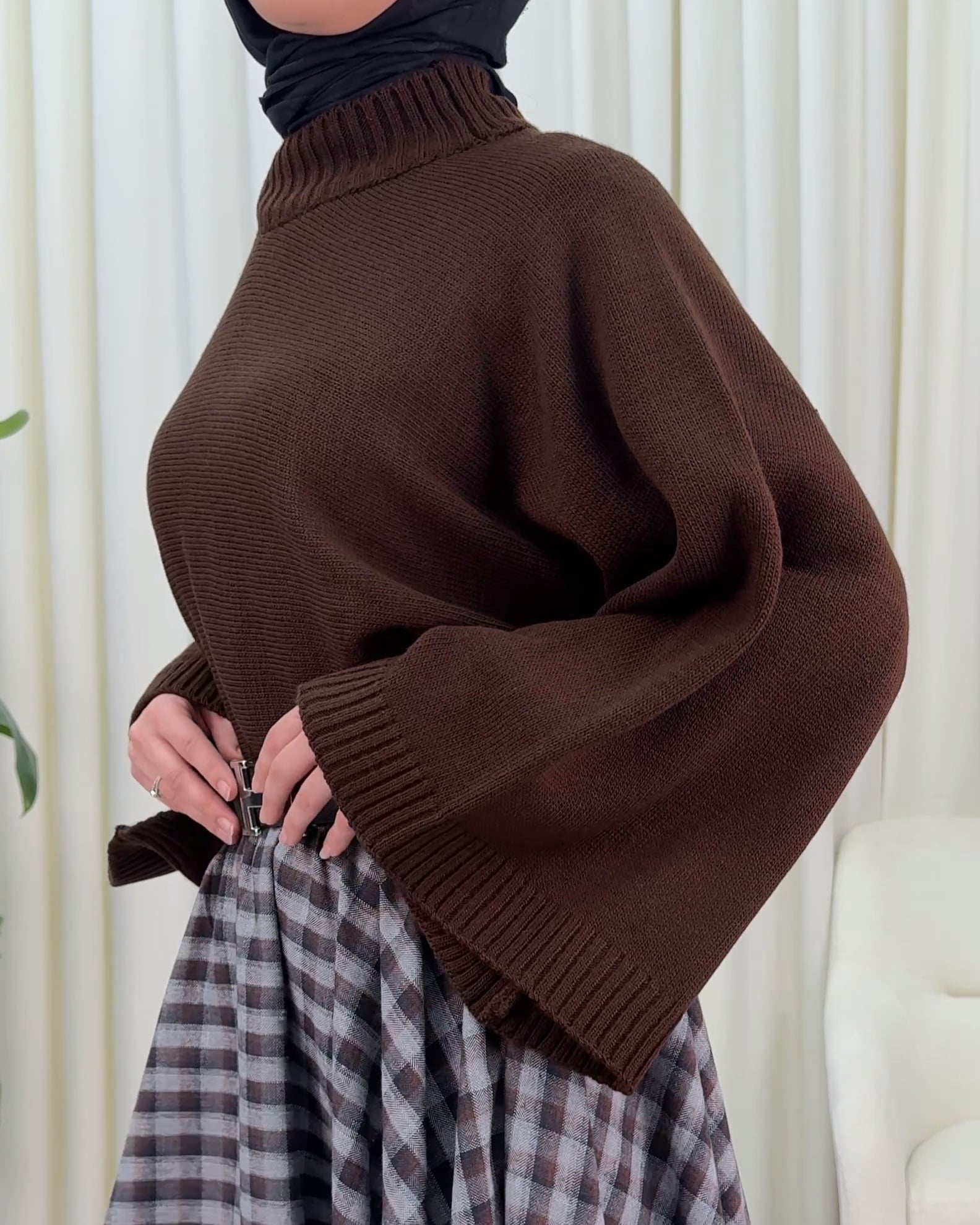 Half Turtleneck Crop Knit Sweater - Brown - Podyumplus - by Peralane - photo 3