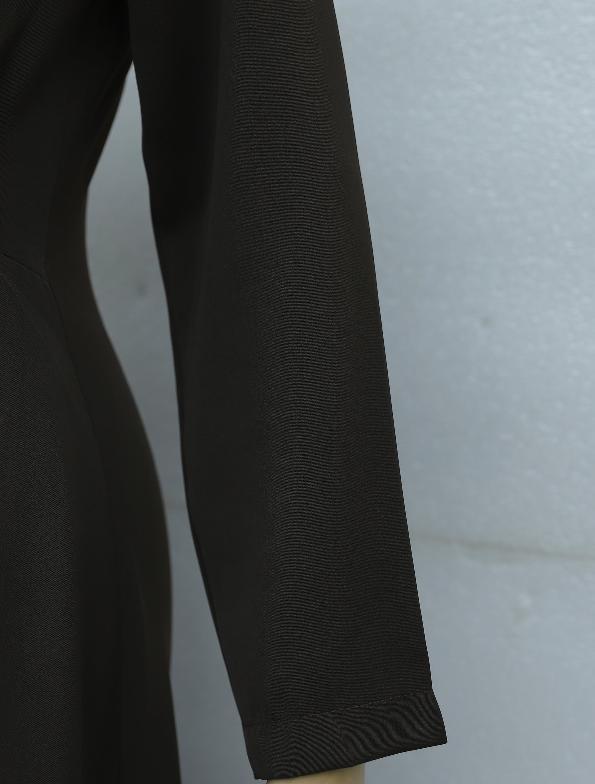 Brown Double Crepe Dress with Pleated Shoulder and Brooch Detail - Podyumplus - by Peralane - photo 7