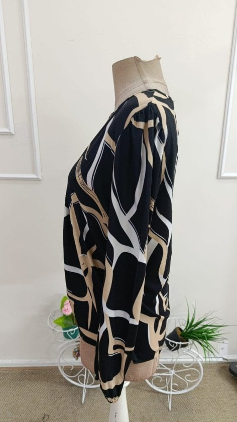 Women's Long-Sleeved V-Neck Abstract Print Blouse - Janes - by Peralane - photo 7