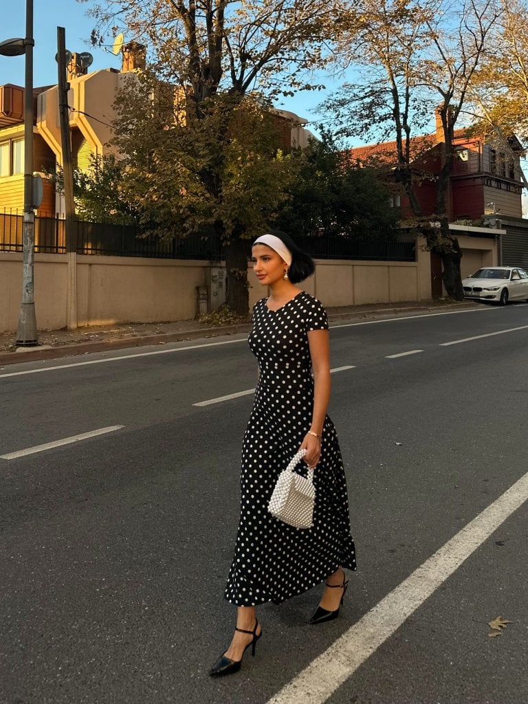 Women's Black Polka Dot Maxi Dress with Short Sleeves and Round Neckline - Janes - by Peralane - photo 8