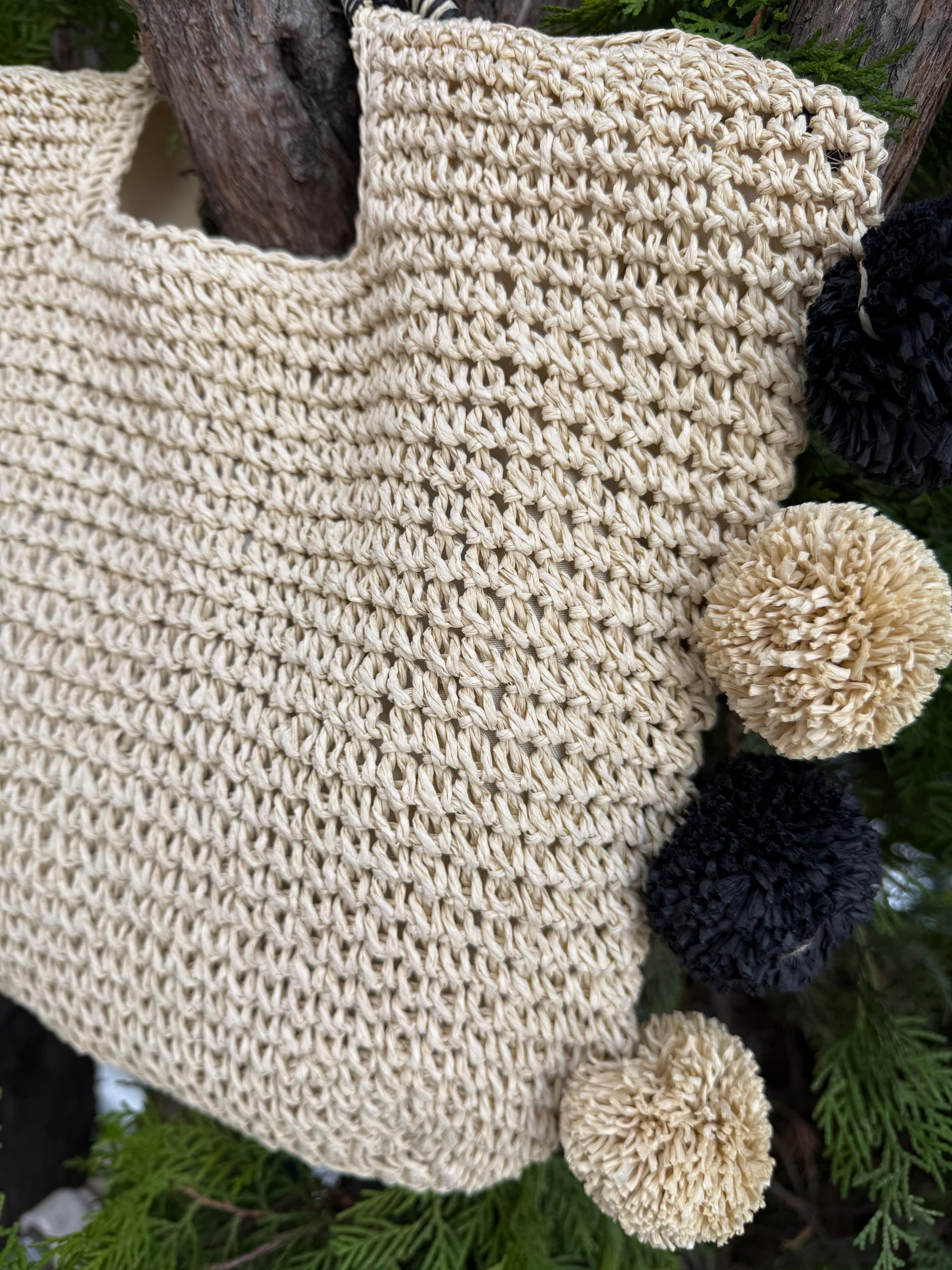 Beige Woven Straw Tote Bag with Black and White Striped Handle and Pom-Pom Trims - Nesvay - by Peralane - photo 4
