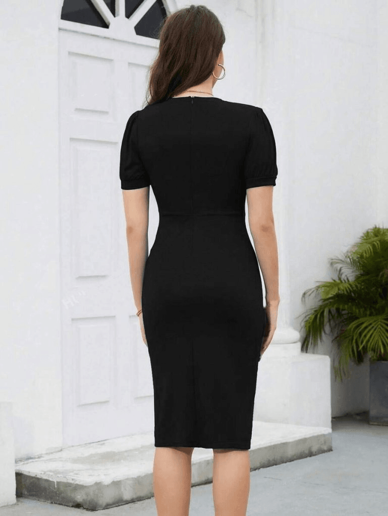 Women's Short-Sleeved V-Neck Crepe Dress with Front Ruffle - Janes - by Peralane - photo 4
