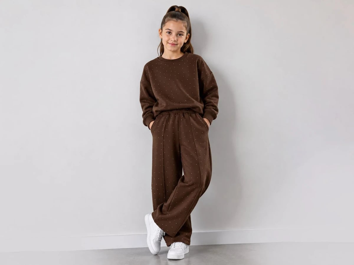 Girls' Two-Piece Sweatshirt and Pants Set in Dark Brown with White Dot Print - Incilay - by Peralane