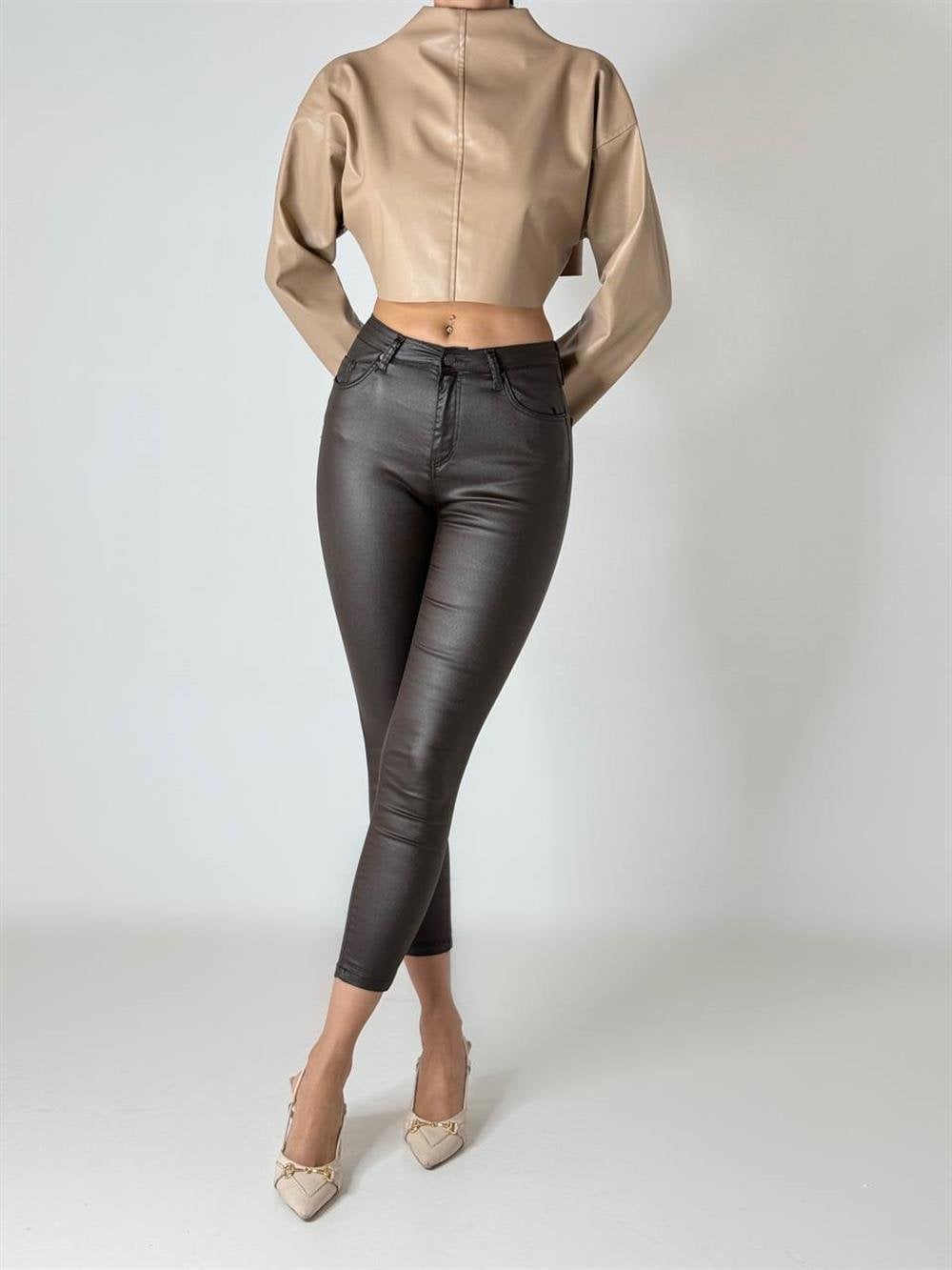 Women's High-Waist Slim-Leg Trousers in Dark Brown - Lacarino Jeans - by Peralane - photo 2