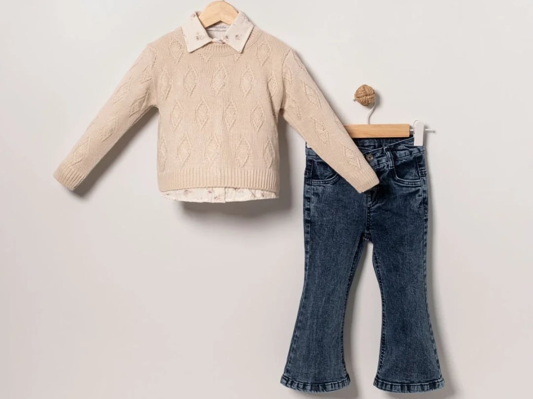 Girls' Knit Sweater and Flared Jeans Set - Beige - Eymus - by Peralane