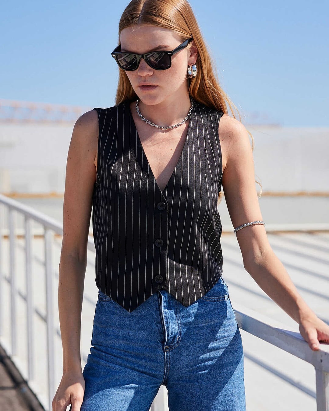 Striped Woven Vest - Black - Bigdart - by Peralane - photo 3