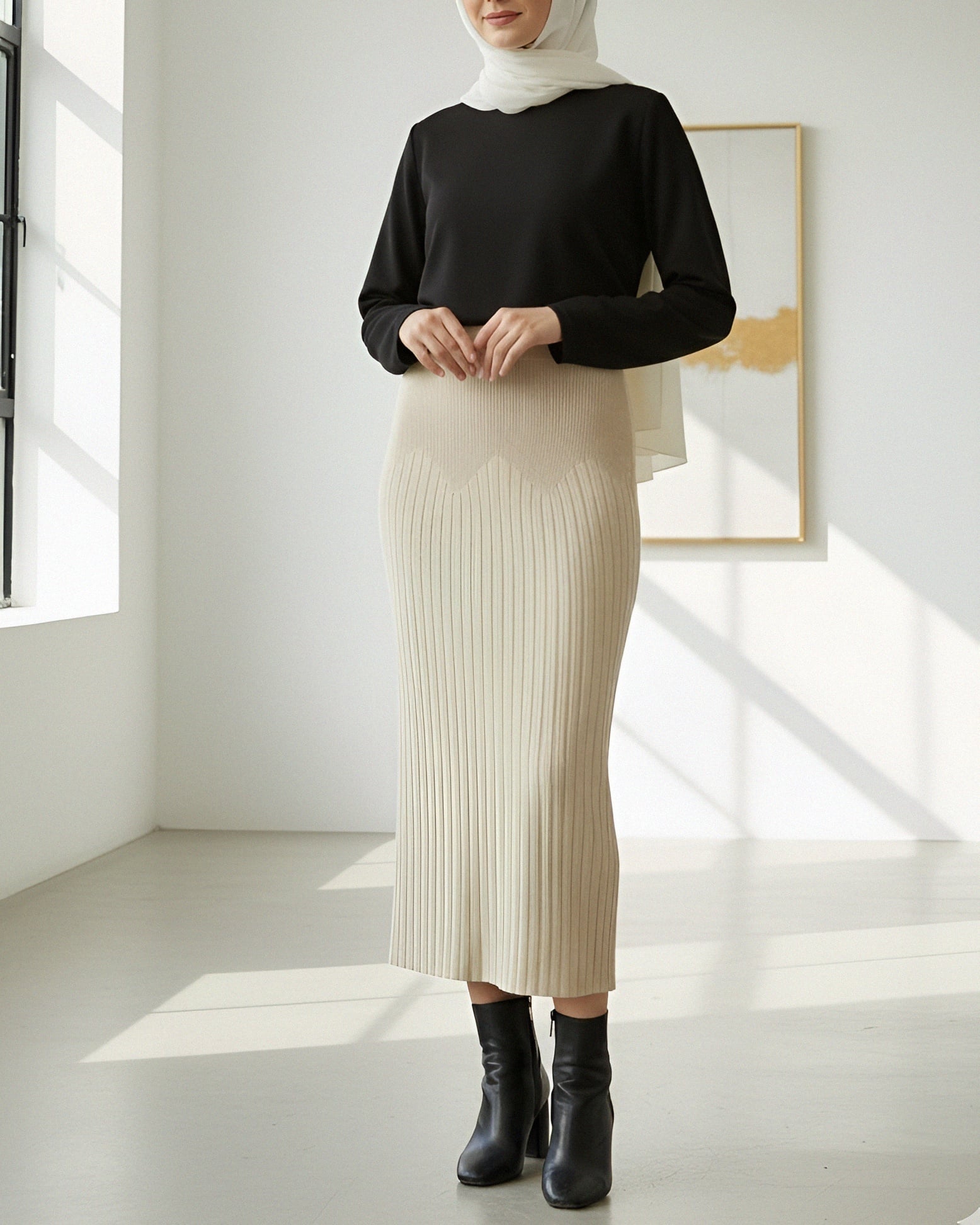 Cream Ribbed Knit Midi Skirt with Scalloped Waistband - Podyumplus - by Peralane - photo 3