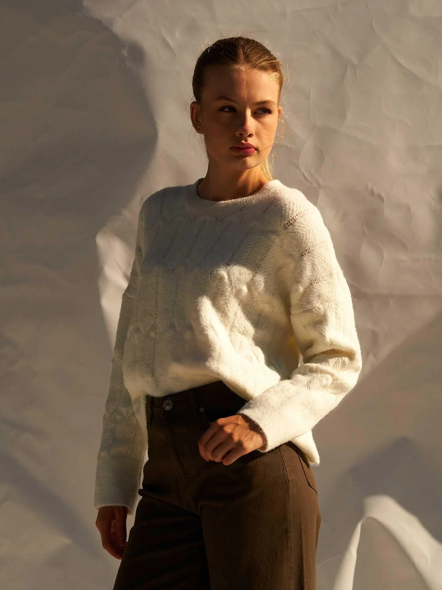 Off-White Oversized Crew Neck Knit Sweater with Diamond Pattern - Lefon - by Peralane - photo 8