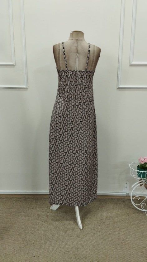Women's Sleeveless V-Neck Midi Dress with Geometric Print and Side Slit - Janes - by Peralane - photo 9