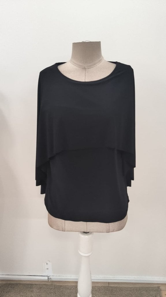 Women's Black Short-Sleeved Round Neck Wide-Cut Batwing Sleeve Blouse - Janes - by Peralane - photo 6