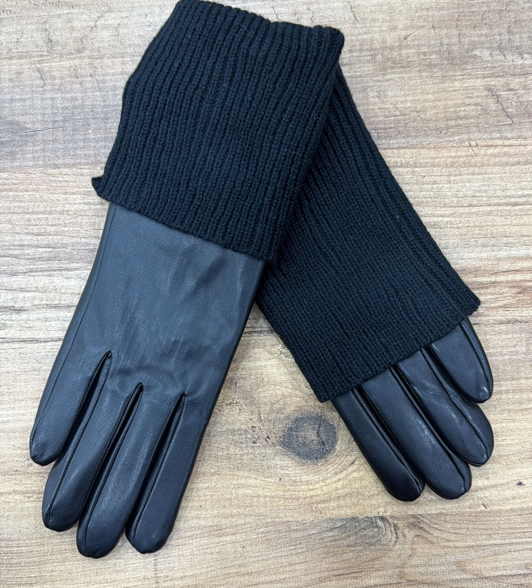 Ribbed Cuff PU Leather Gloves - Black - Nesvay - by Peralane - photo 2