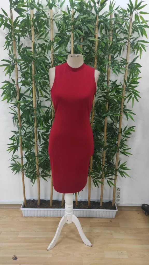 Women's Sleeveless High Neck Midi Dress in Red - Janes - by Peralane - photo 5