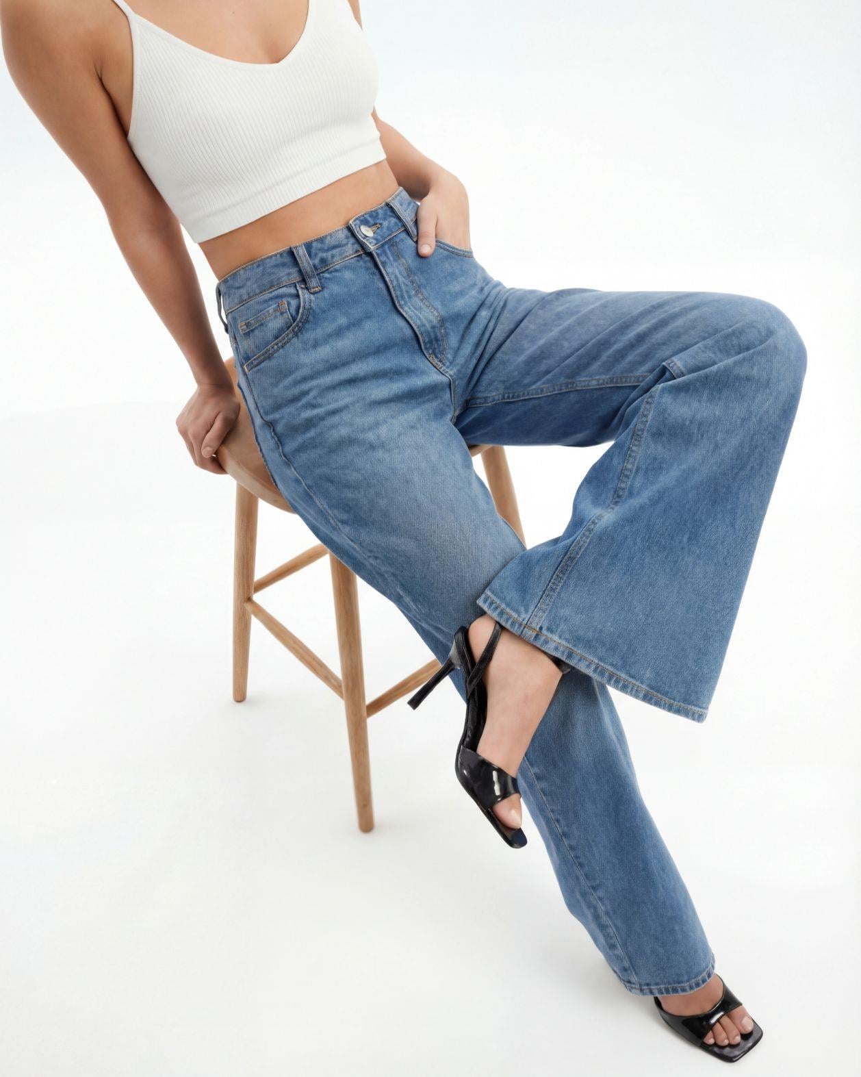 Blue High-Waisted Wide-Leg Denim Jeans - Fame - by Peralane - photo 2