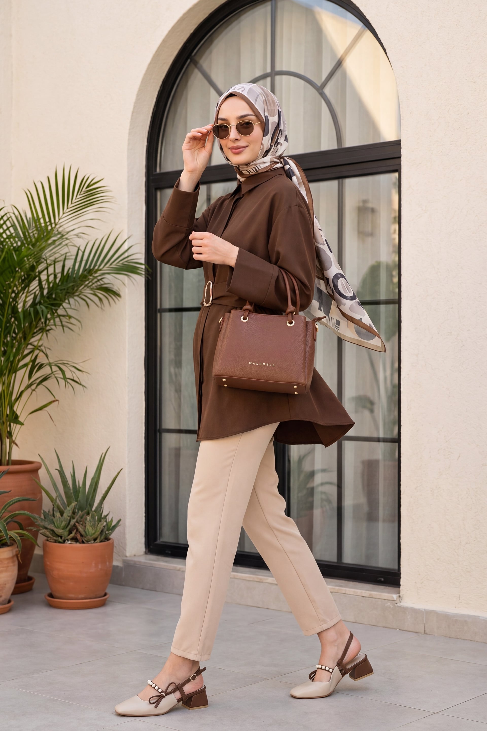 Beige High-Waist Trousers with Self-Tie Belt - Podyumplus - by Peralane - photo 2